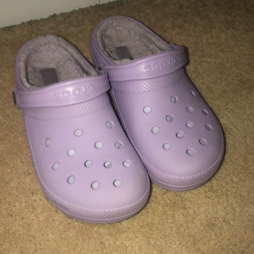 lavander lined crocs (class in lined clog)
